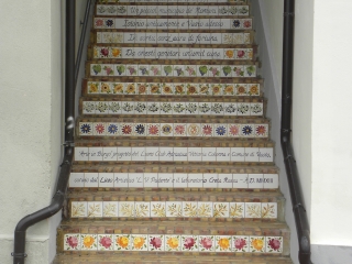 Nell'anno scolastico 2012/2013, Creta Rossa collaborò per la riqualificazione della scalinata Rossetti: un progetto che coinvolse gli studenti del Liceo Artistico di Vasto nella decorazione di oltre 500 maioliche. 